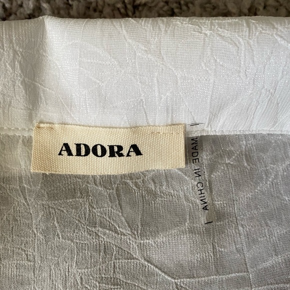 Adora Collared Long Sleeve Wrap Top NIP - Picture 8 of 10